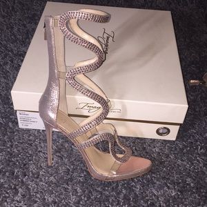 imagine vince camuto dash sandal